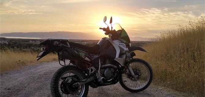 motorcycle-879933_1280